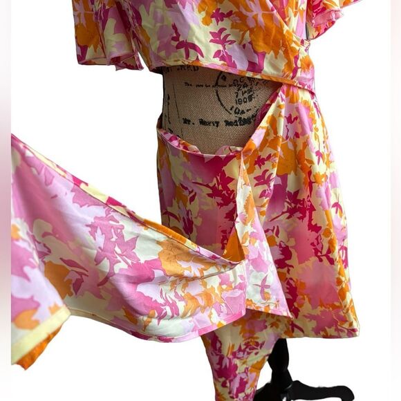 SHEIN Floral Print Butterfly Sleeve Cut Out Twist Side Dress Size XL 4 0401 - Picture 8 of 14